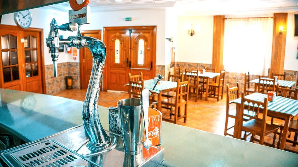 Hotel Restaurante Caracho Корелья Экстерьер фото