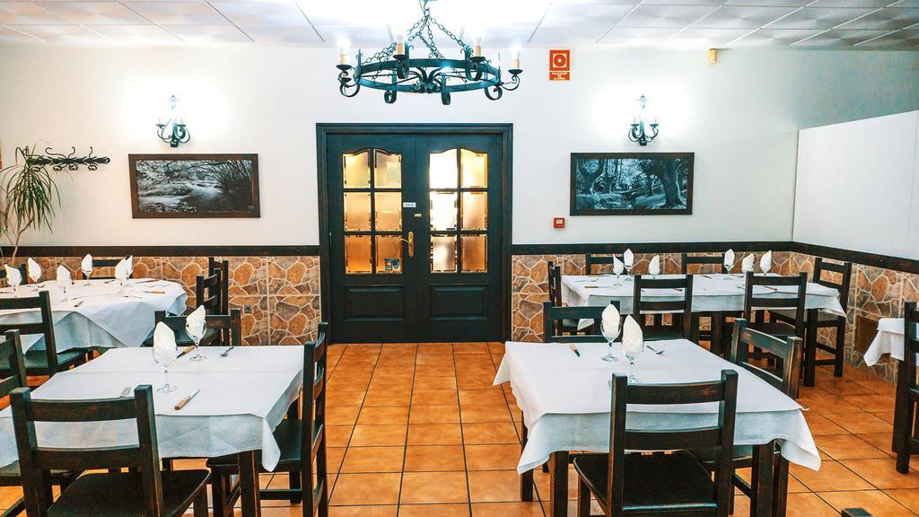 Hotel Restaurante Caracho Корелья Экстерьер фото